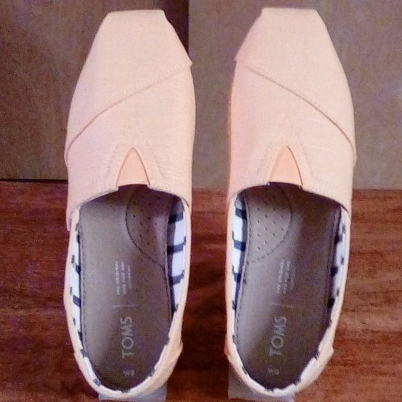 Toms Shoes - Tom's Yellow Flats